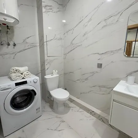 сучасна студія жк літературний , біля моря Apartment *